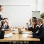 Sarjana Sos Adalah: Pengertian, Prospek & Peluang Karier